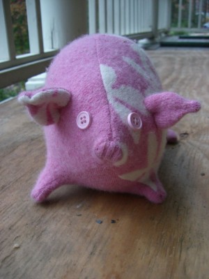 flower pig from the front