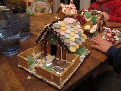 Dan's gingerbread house (with the boys' in the background)