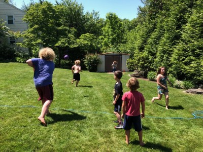 kids playing dodgeball