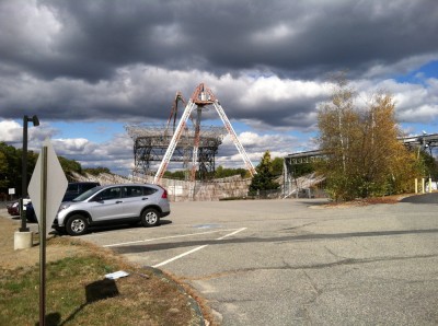 the Millstone Hill Steerable Antenna and the Zenith Antenna, seen from across the parking lot