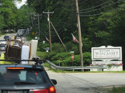 traffic on Rt 1 entering Wiscasset