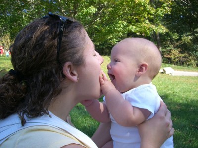 zion kissing mama